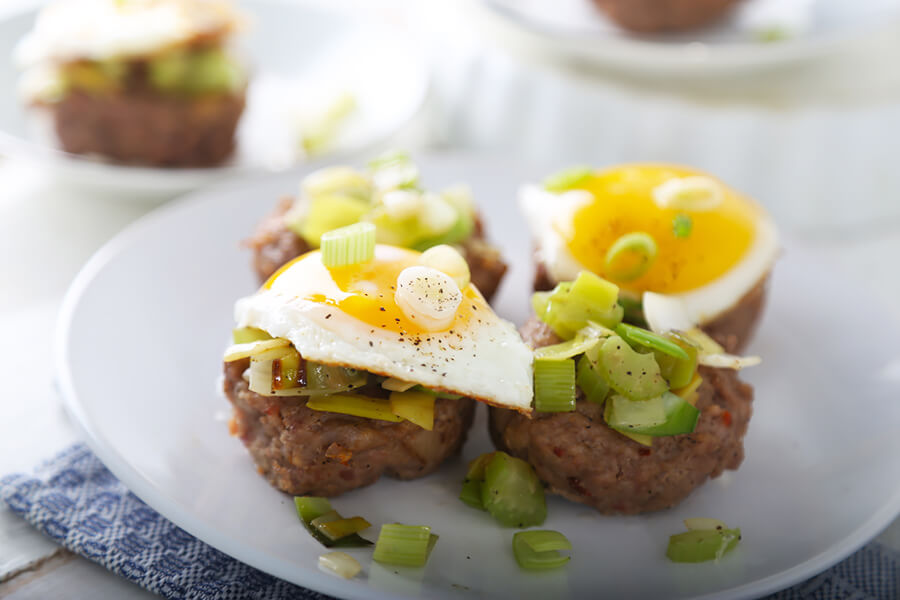 Keto Bites: Sausage, Bacon & Egg Baskets