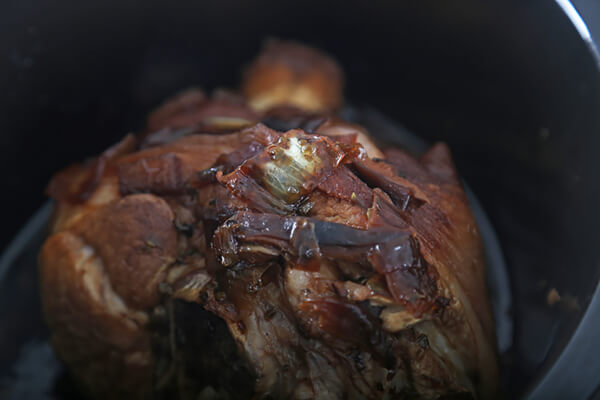 Chinese Style Slow-Cooked Pork Hock