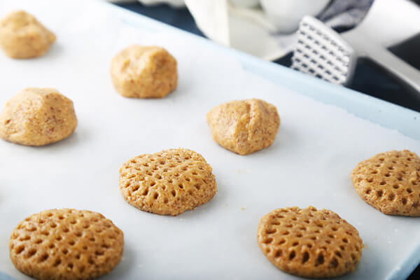 Classic Peanut Butter Cookies