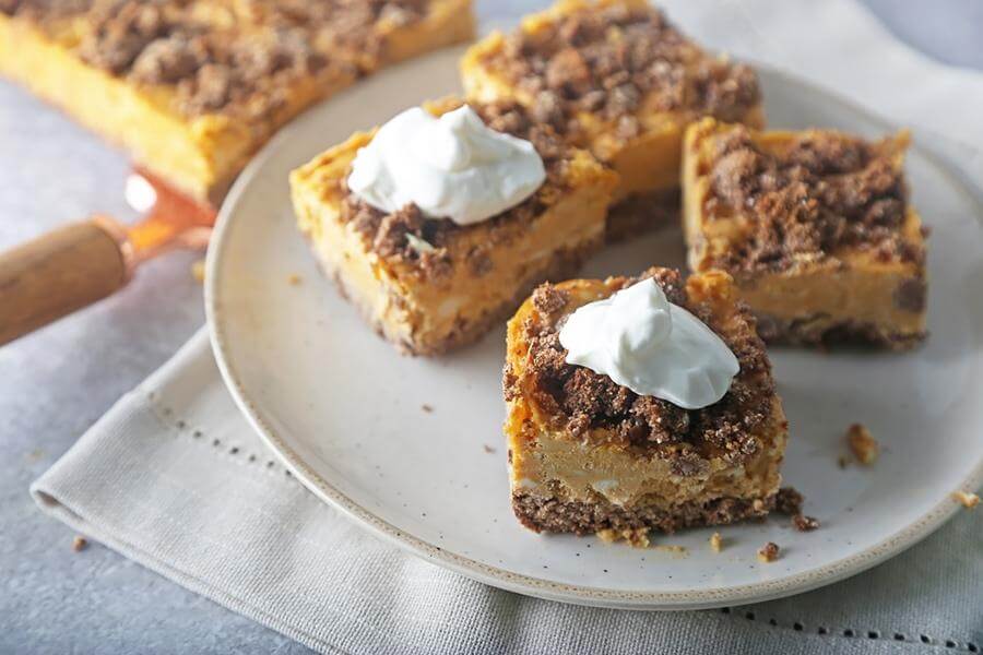 Gingerbread Pumpkin Cheesecake Bars
