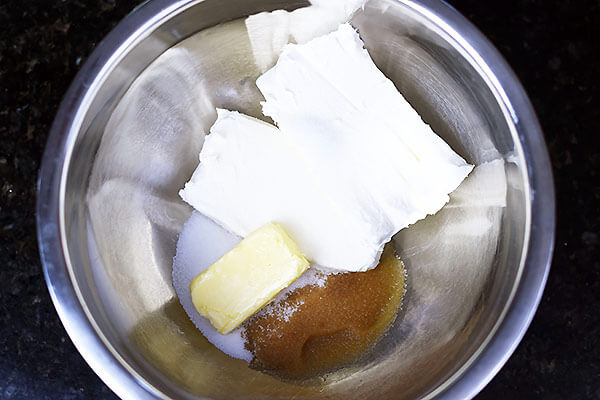 Keto Mini Vanilla Cloud Cakes