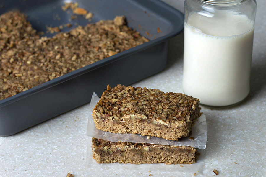 Cinnamon Blondie Pecan Bars