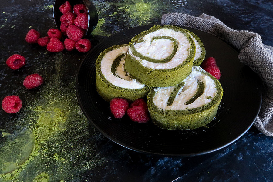 Keto Matcha Roll Cake