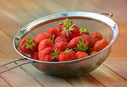 are strawberries keto