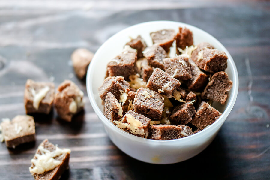 Garlic Parmesan Keto Croutons