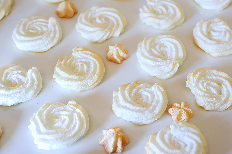 keto cookies no bake: Crisp Meringue Cookies