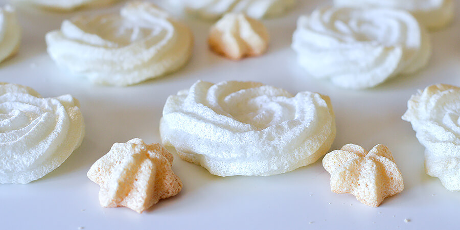 Crisp Meringue Cookies