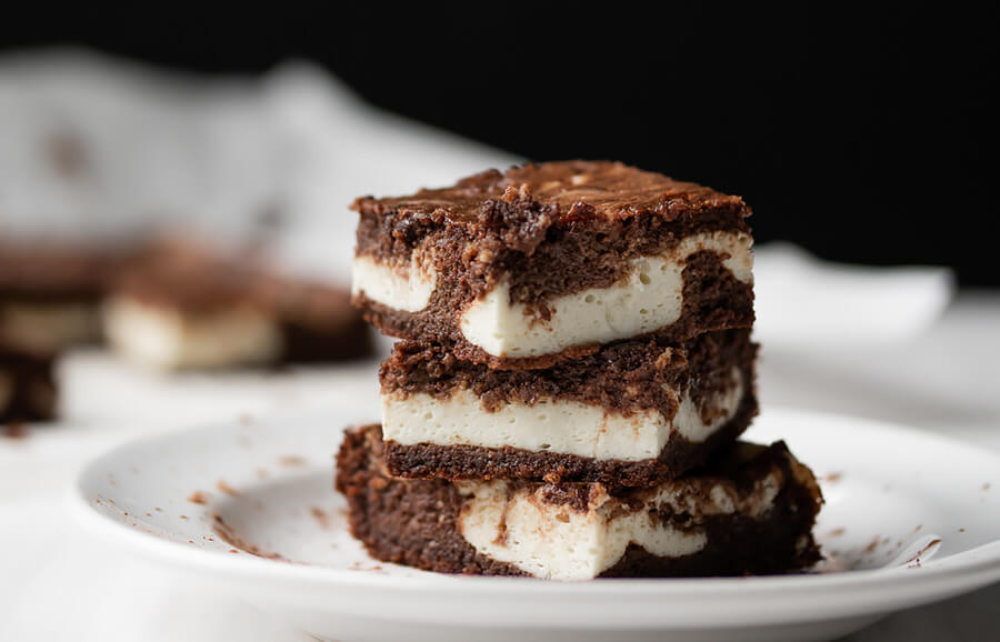 Keto Cheesecake Stuffed Brownies