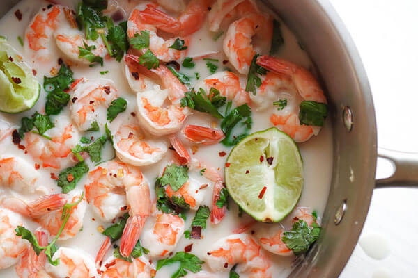 Cilantro Lime Shrimp with Crispy Coconut Caulirice