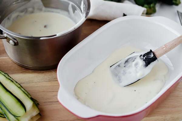 Creamy Spinach Alfredo Zucchini Rolls