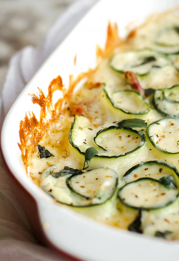 Creamy Spinach Alfredo Zucchini Rolls