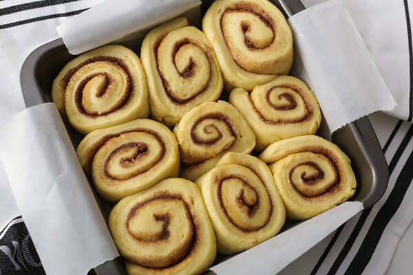 Gooey Keto Cinnamon Rolls