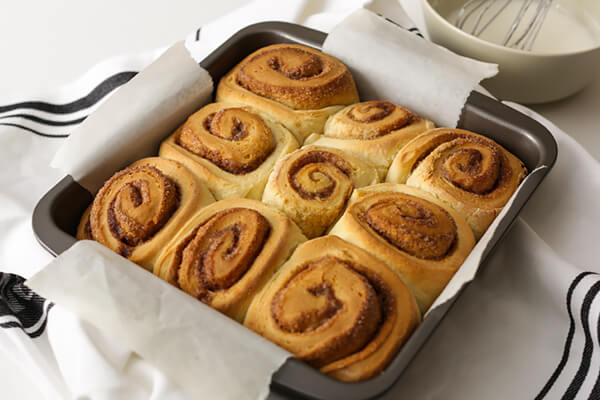 Gooey Keto Cinnamon Rolls