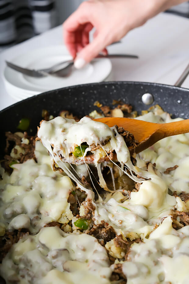 Keto Philly Cheesesteak Skillet