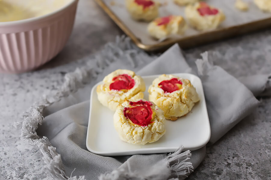 Keto Raspberry Cheesecake Cookies