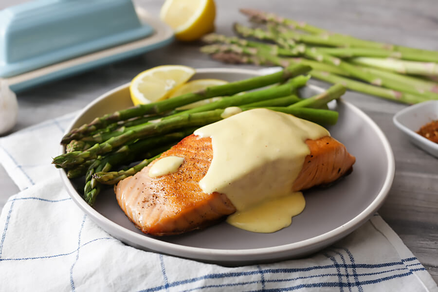 Seared Salmon and Asparagus with Easy Hollandaise