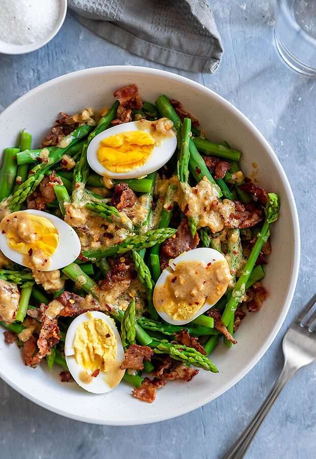 Keto Asparagus, Egg, and Bacon Salad