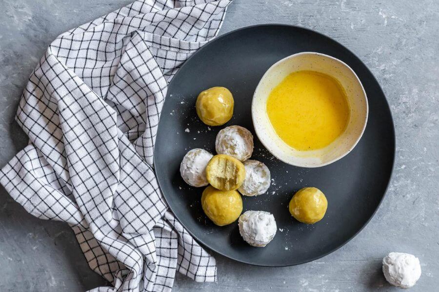 Keto Lemon Donut Holes