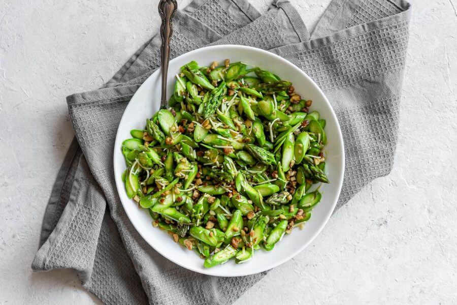 Keto Asparagus Walnut Salad