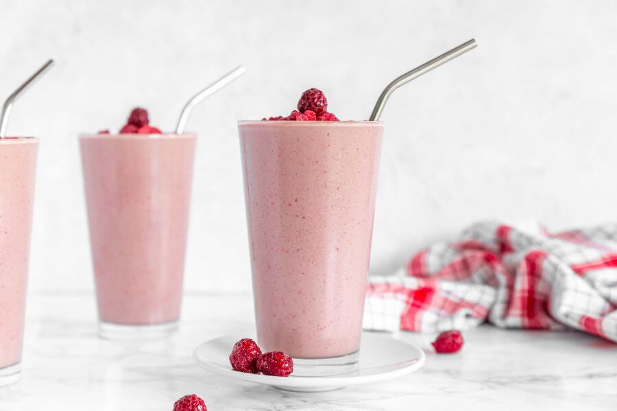 Cinnamon Raspberry Smoothie