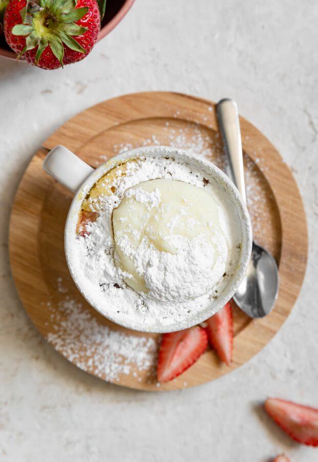 Keto Strawberry &amp; Cream Mug Cake Long